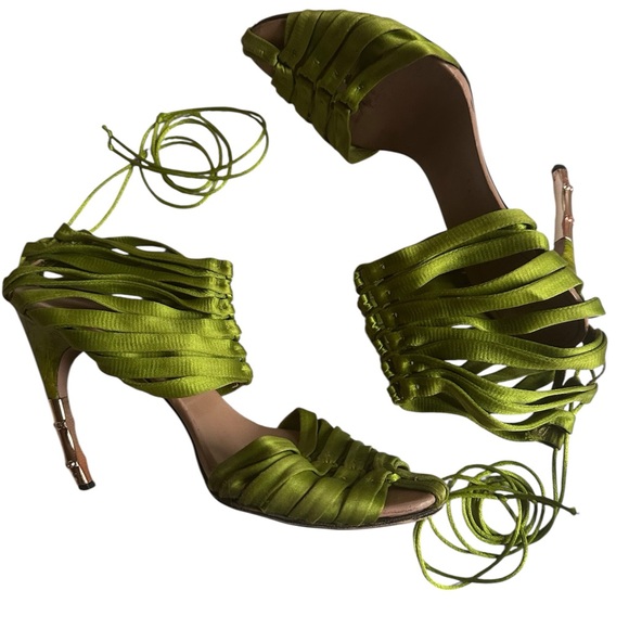 Gucci Tom Ford Vibrant Green Satin bamboo runway Heels sz.39C - Picture 10 of 15